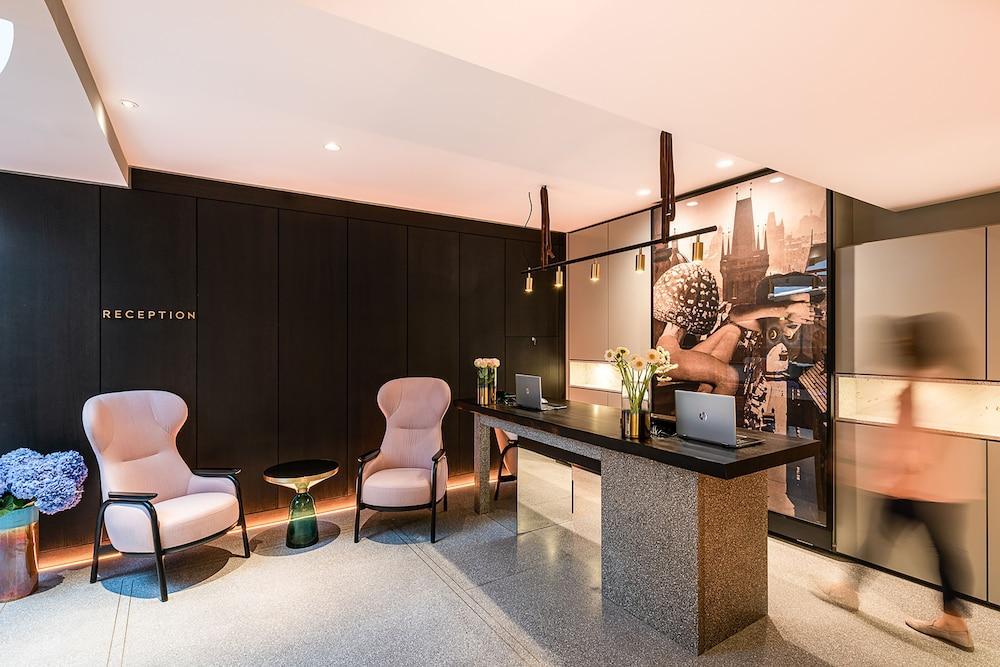 Otel Maximilian Prag