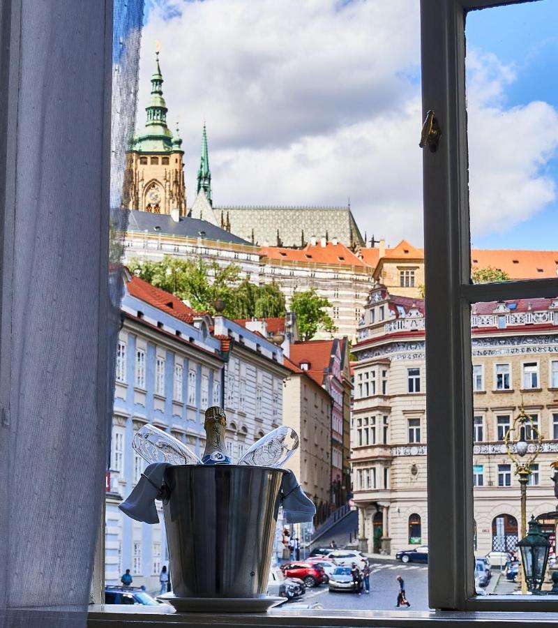 Three Golden Crowns Apartments Aparthotel Prague