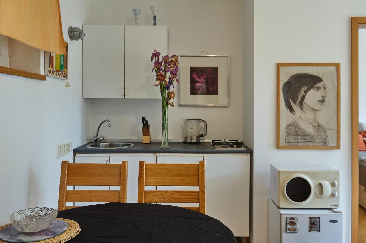 Appartement In Bio Garden - Will Save Money Here Prague