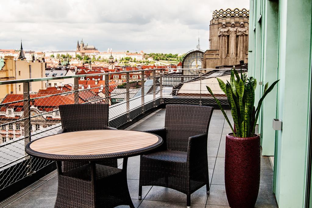 Wenceslas Square Terraces Apartment *