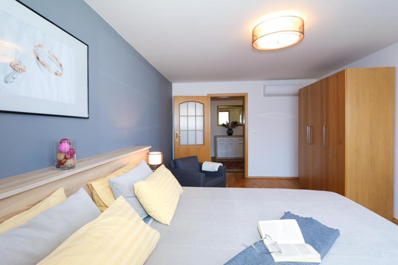 Apartment Vinohrady Sazavska *