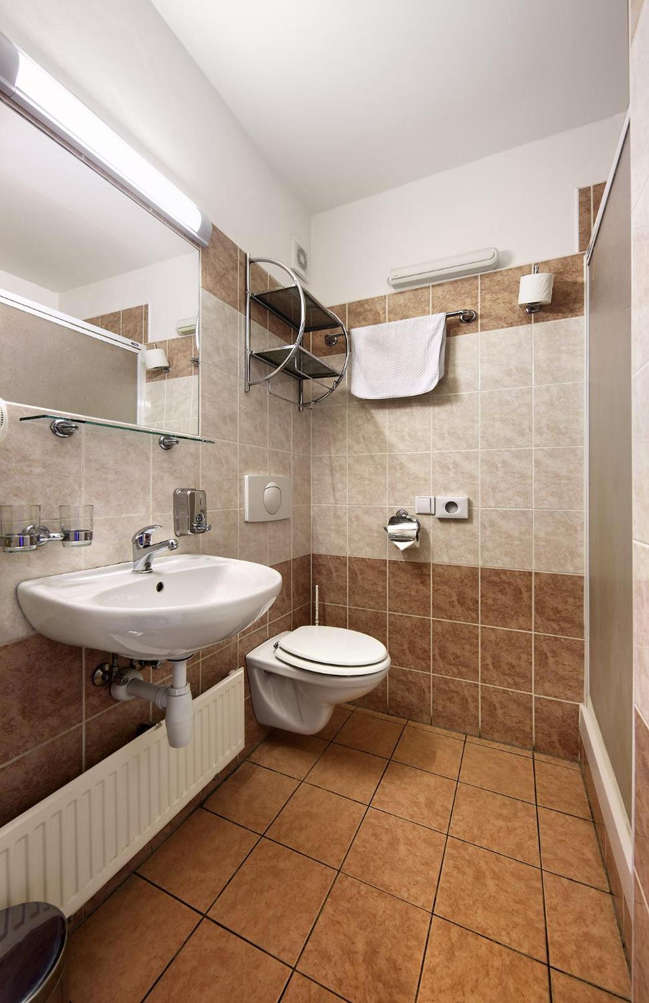 Hotel Golden Garni