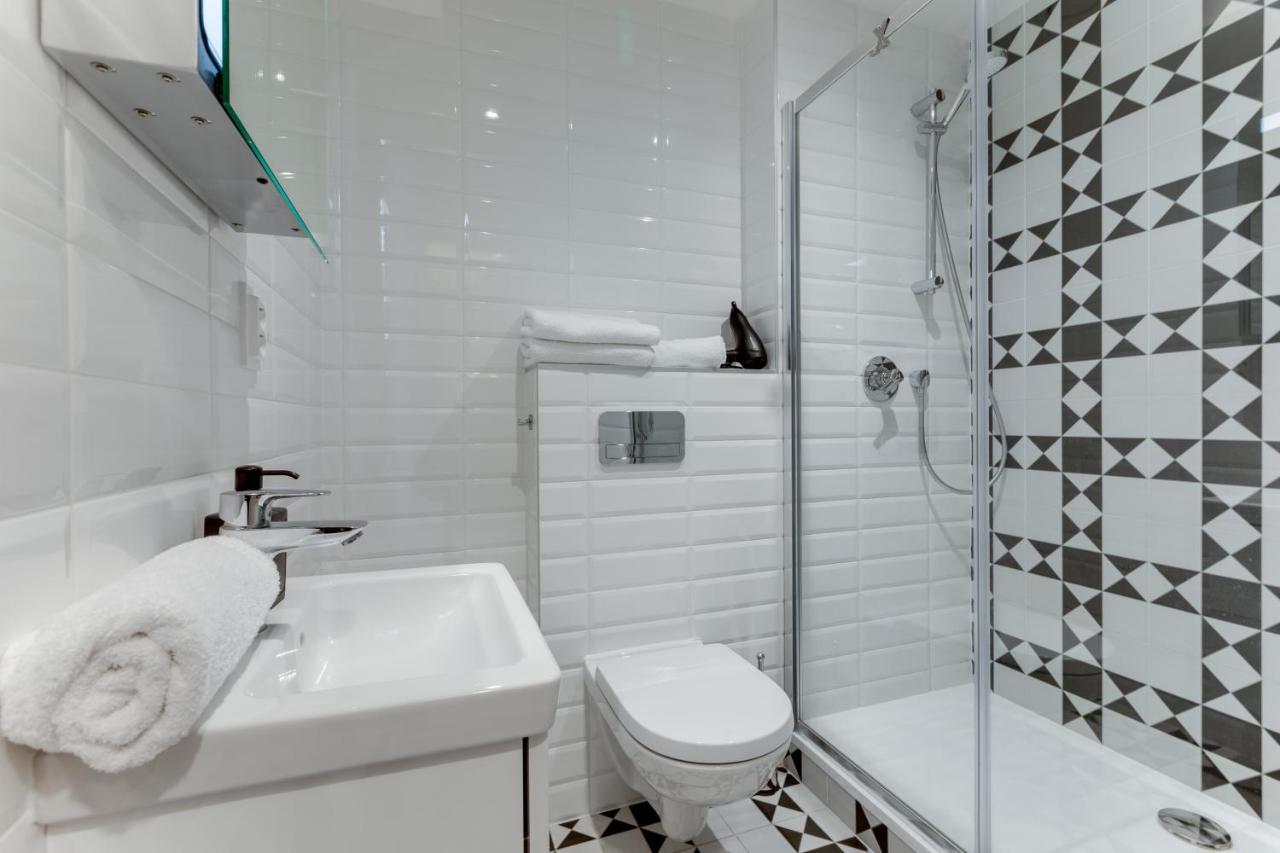 Lampi Otel Prag