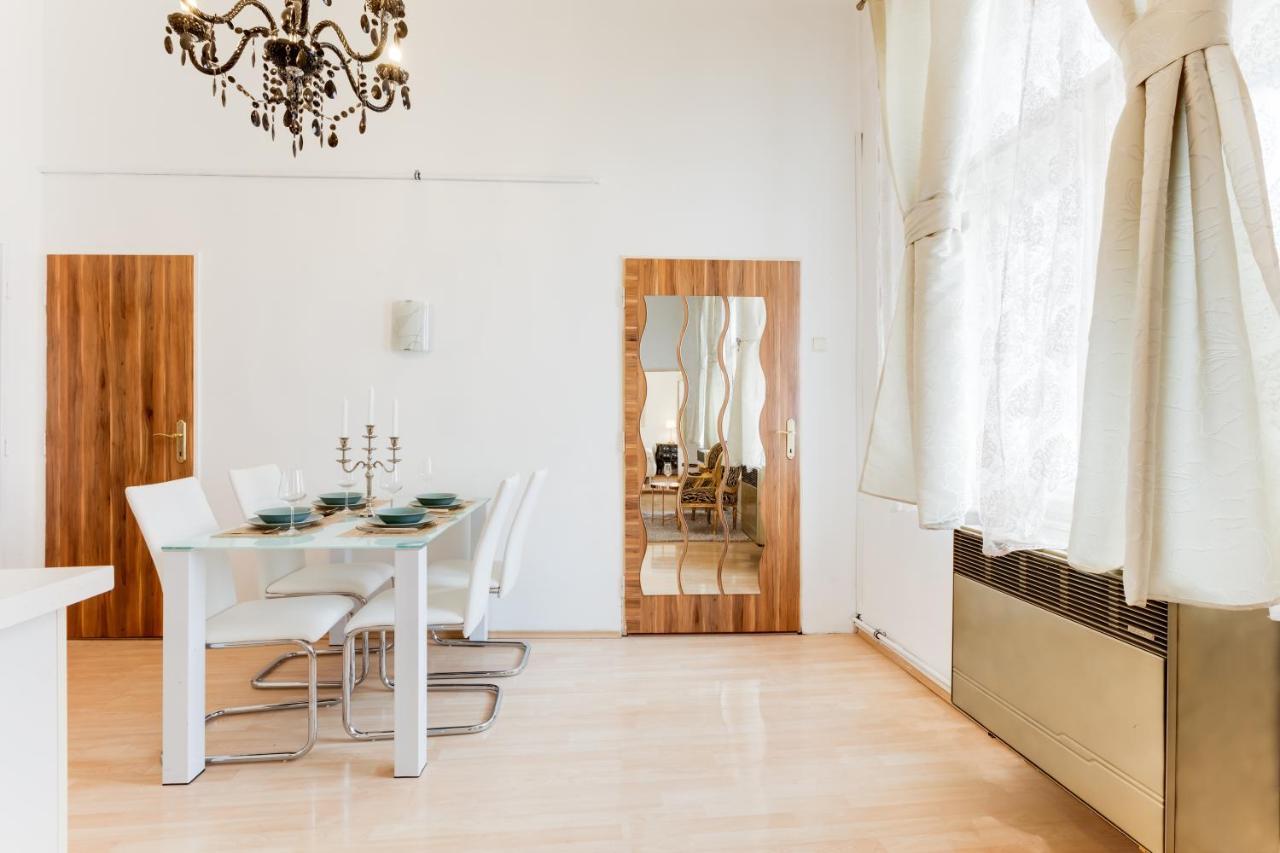 Apartment Old Town Royal With Giant Terrace Prague