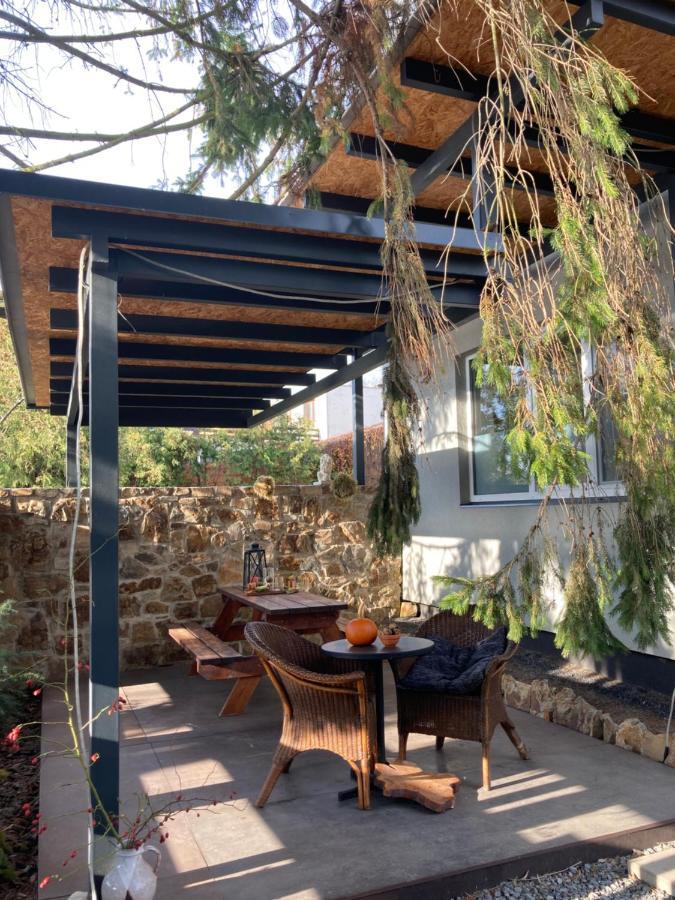 Apartment Near The Pond *