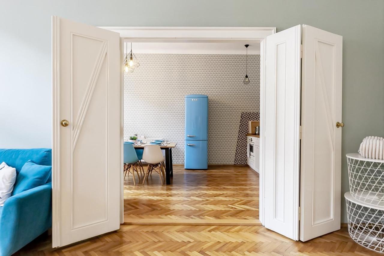 Apartment Cubistic Eliska / Jewish Quarter / Old Town Prague