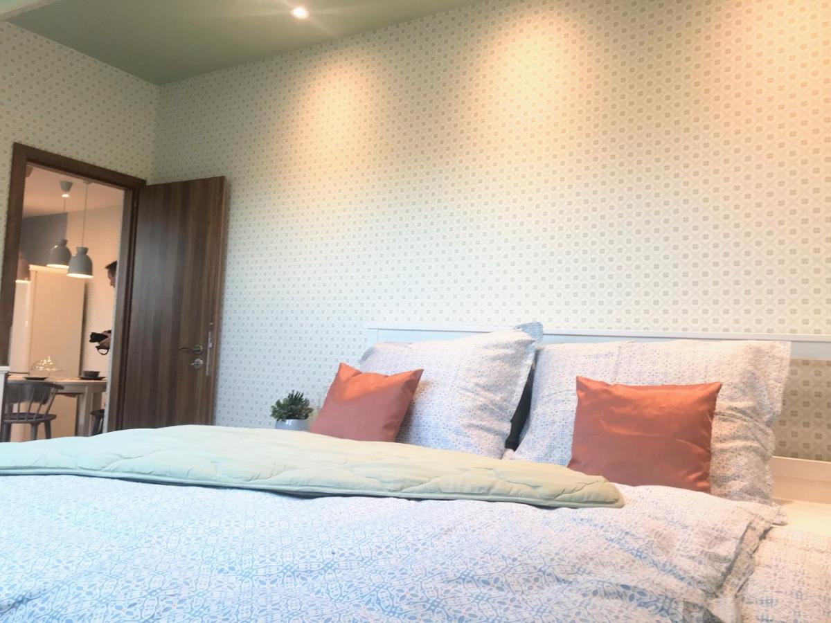 Appartement Attic On Waterfront / View / Netflix Prague
