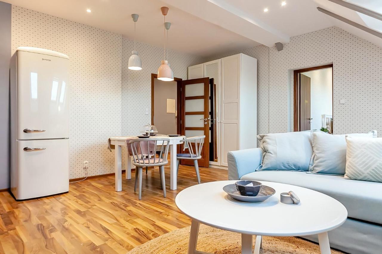 Attic On Waterfront / View / Netflix Appartement Prague