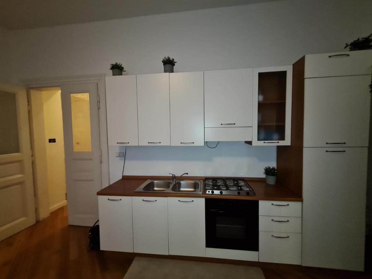 Apartment Astronomical Clock
