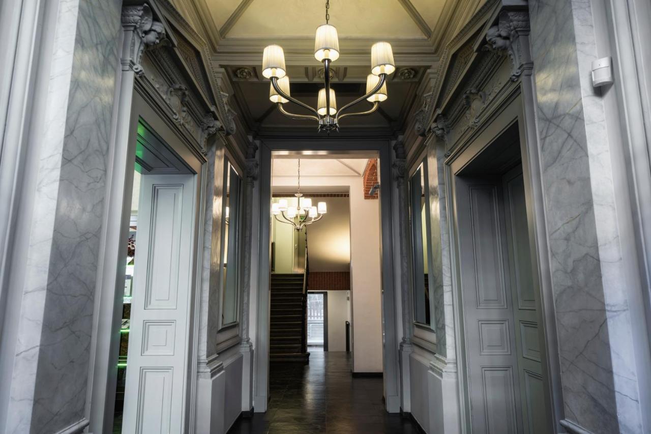 Noir Hotel