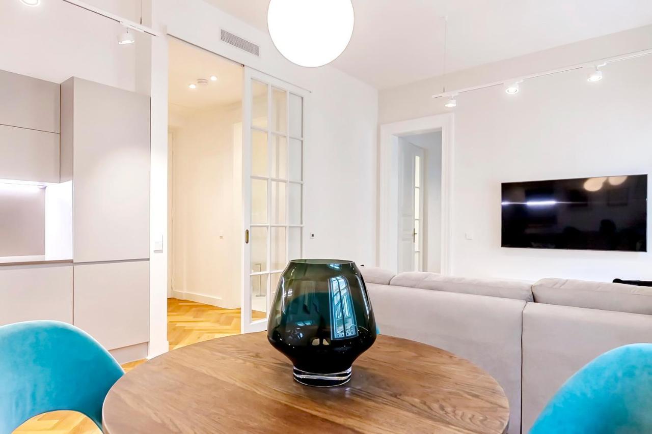 Luxury In The Centre Apartment