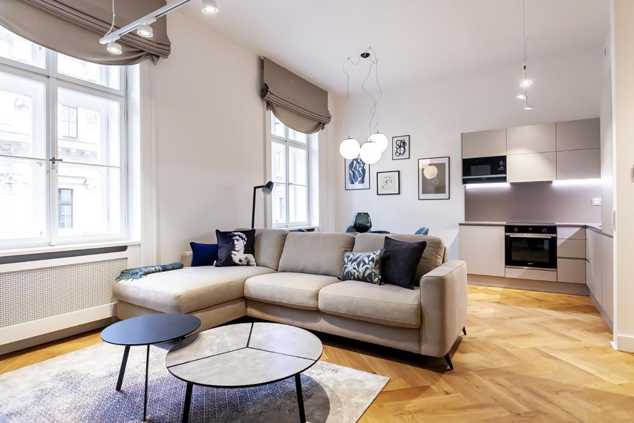 Luxury In The Centre Apartment *