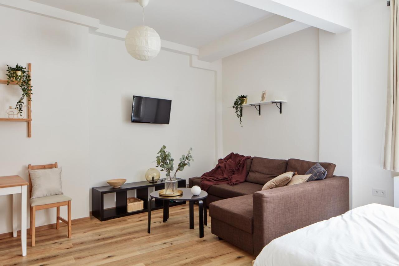 Cozy Studio In New Town By Days Apartment