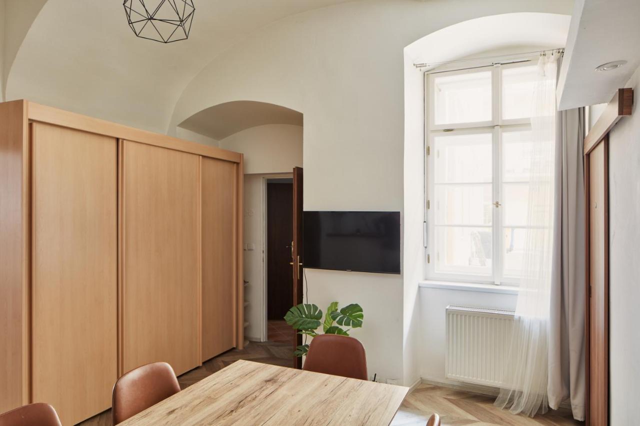 Apartment Cozy Flat In New Town By Days *