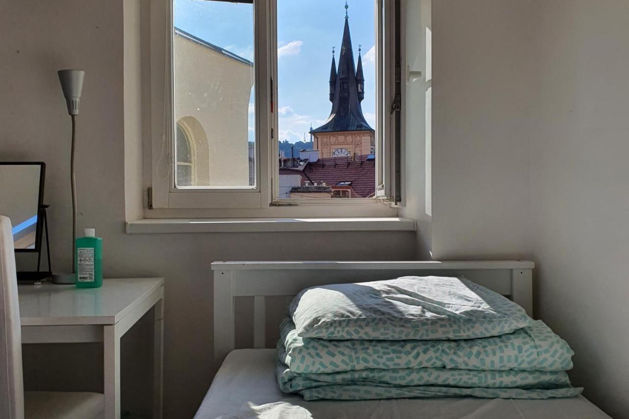 Cozy View Location Charles Bridge Apartment