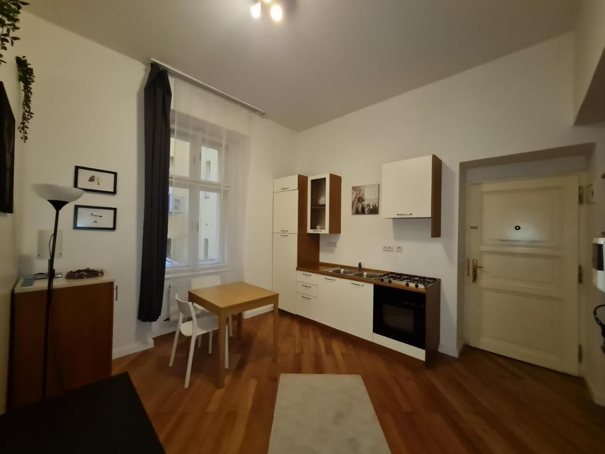 Astronomical Clock Apartment