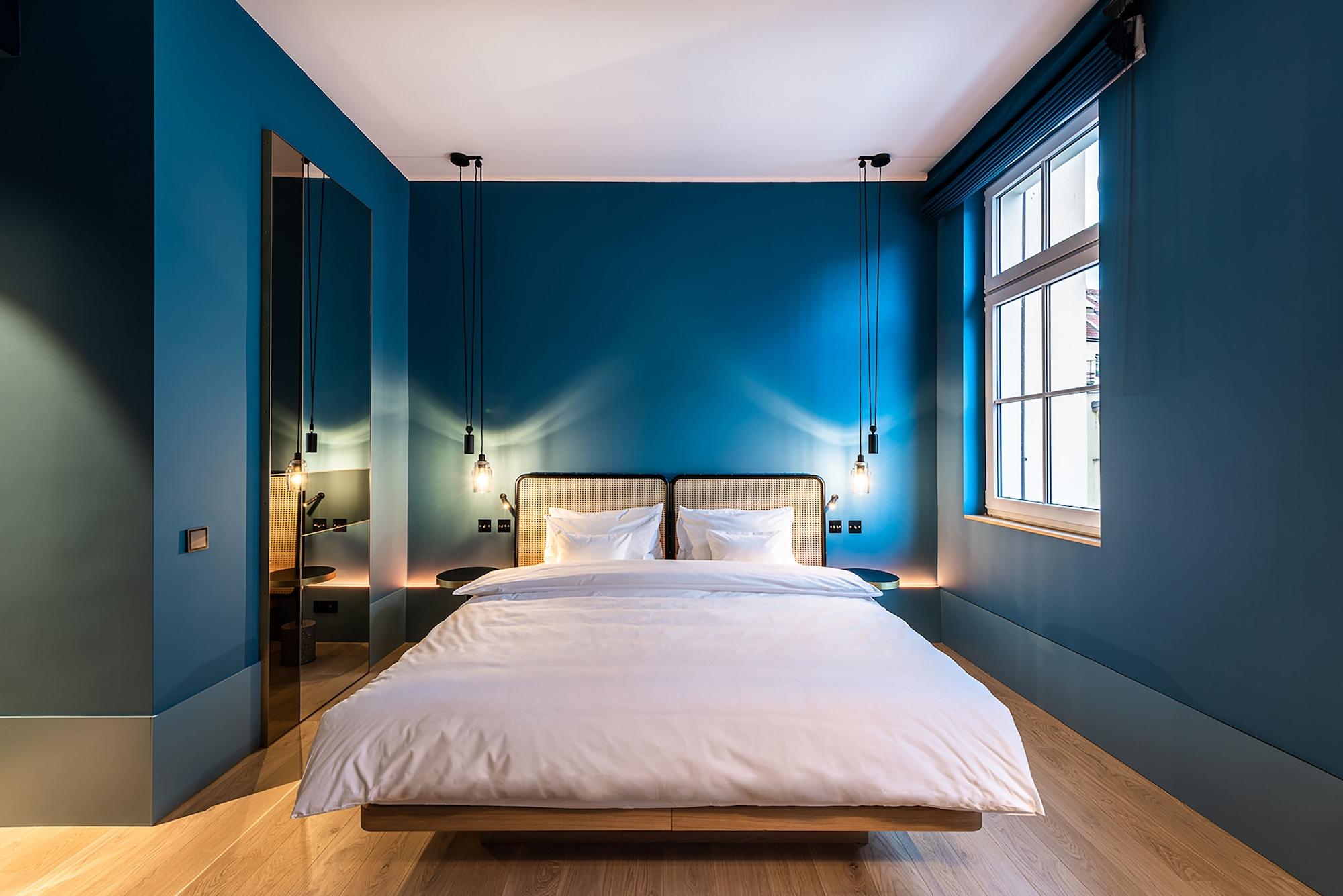 Maximilian Otel