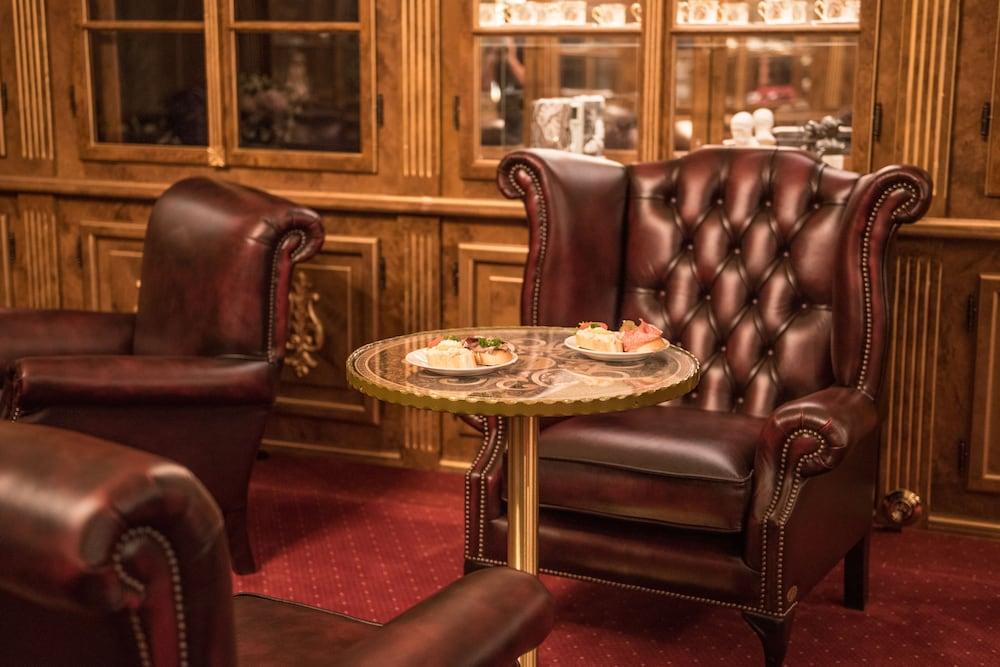 Hastal Old Town 4* Prague