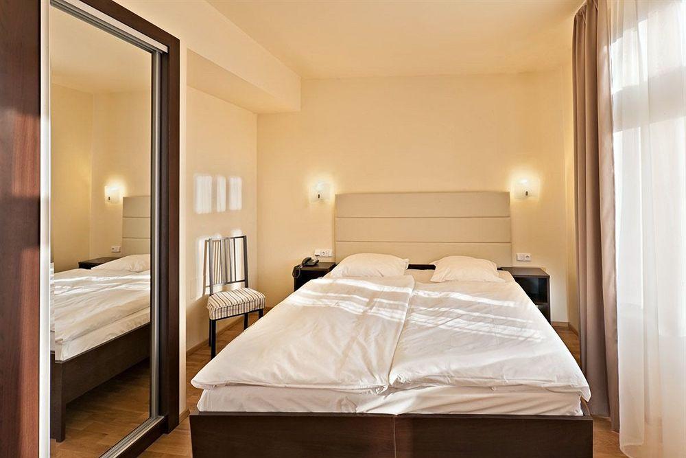 Unique Otel