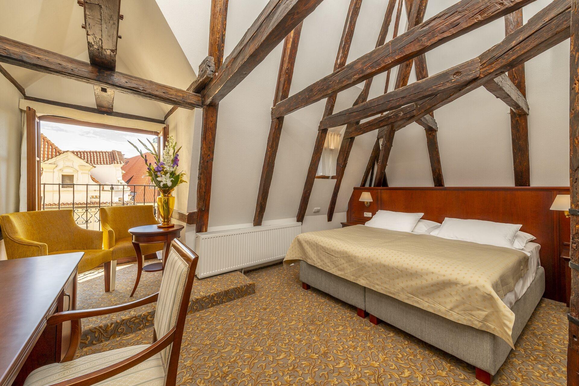Hotel Cerny Slon 4*