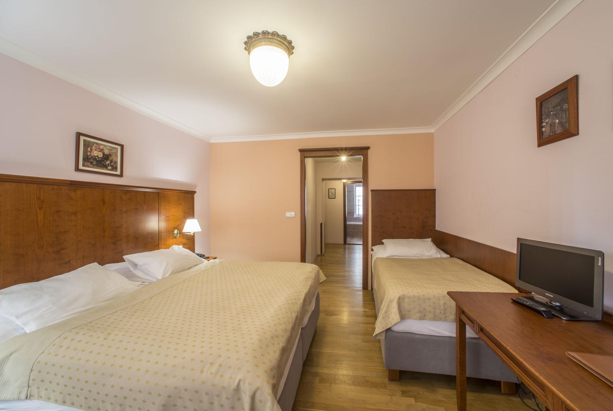 Cerny Slon Praga