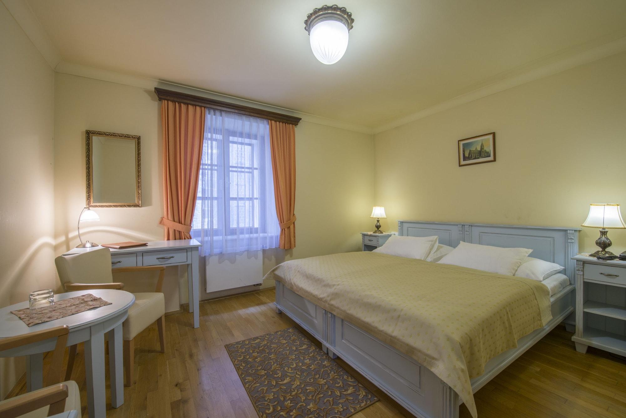 Hotel Cerny Slon Praga