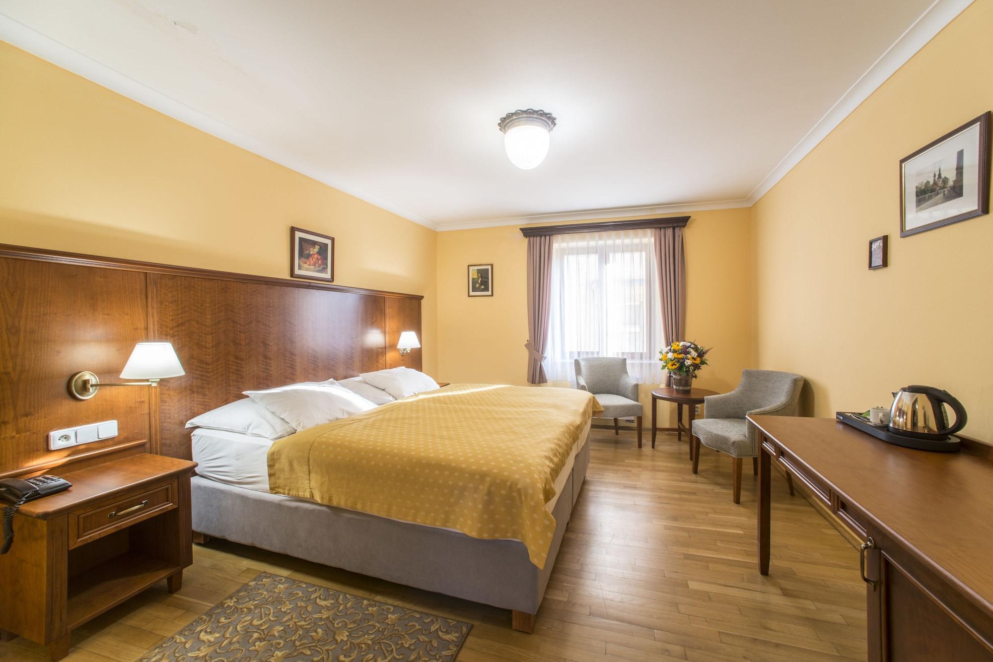 Cerny Slon Praga