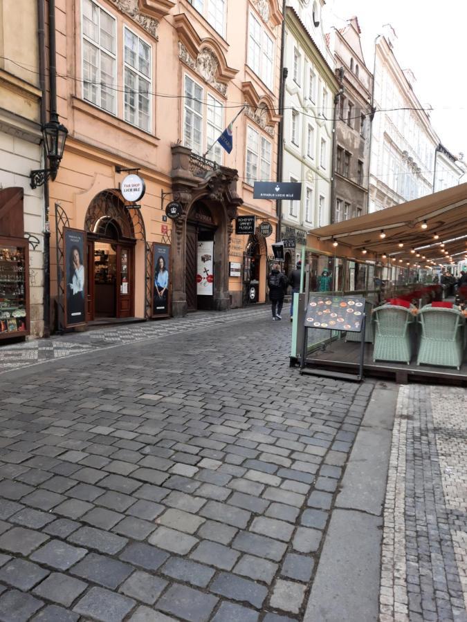 Karlova Konukevi Prag