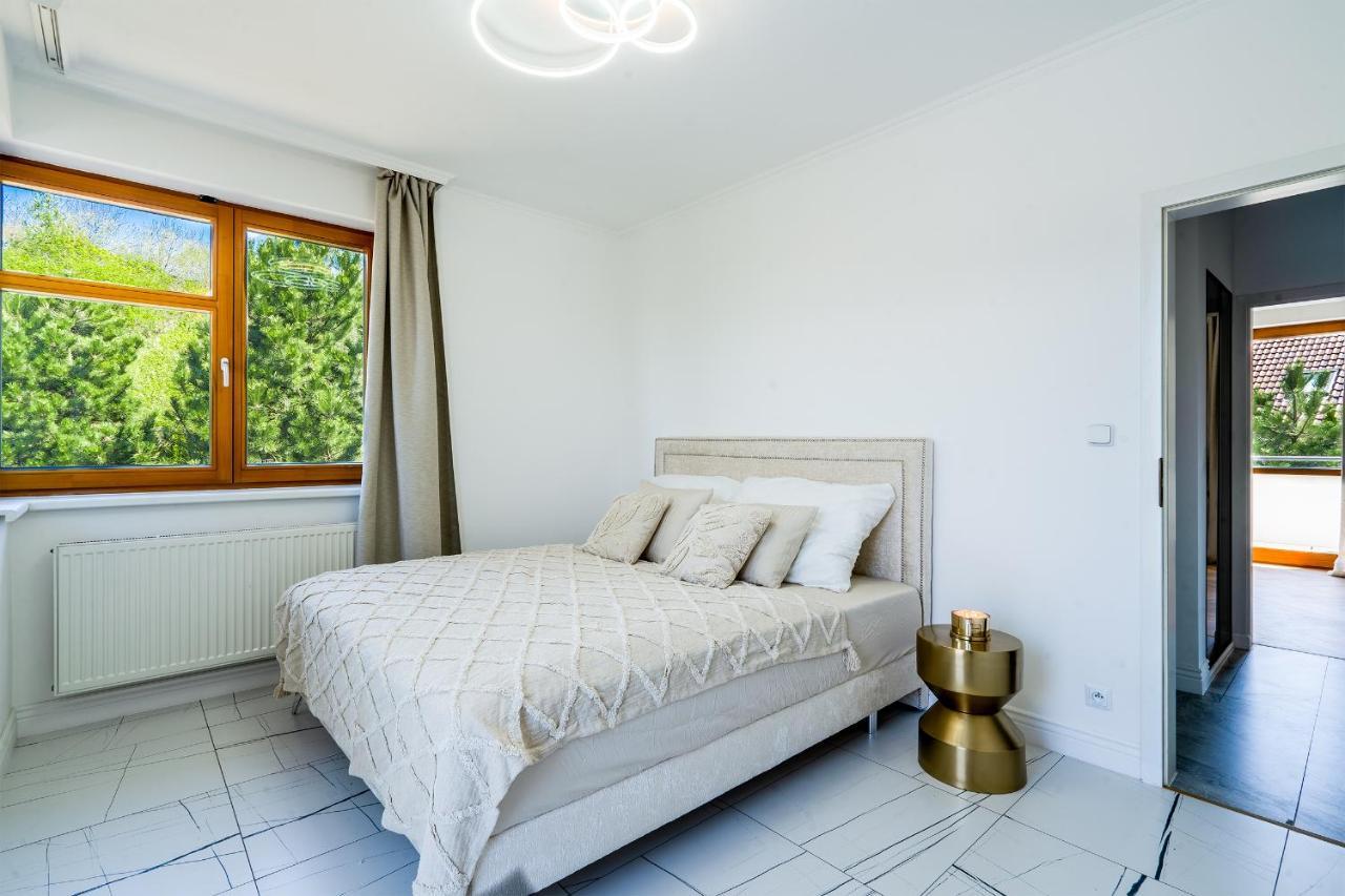 Serenity With Garden Jacuzzi Villa *