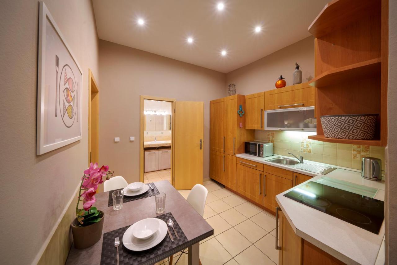 Apartment Dlouha With Balcony