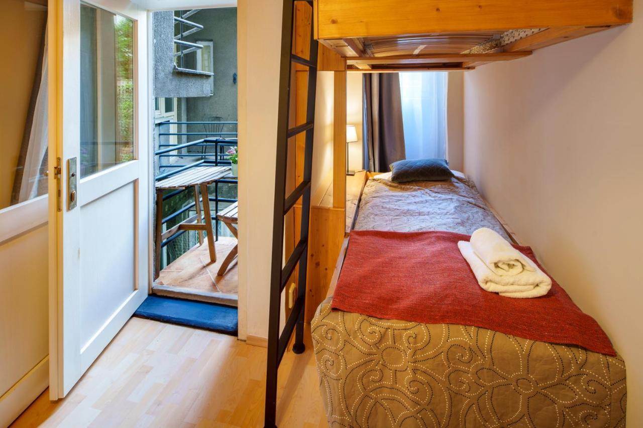 Apartment Dlouha With Balcony