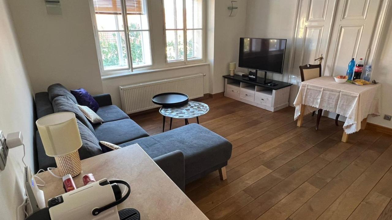 Charles Bridge Apartment Prague