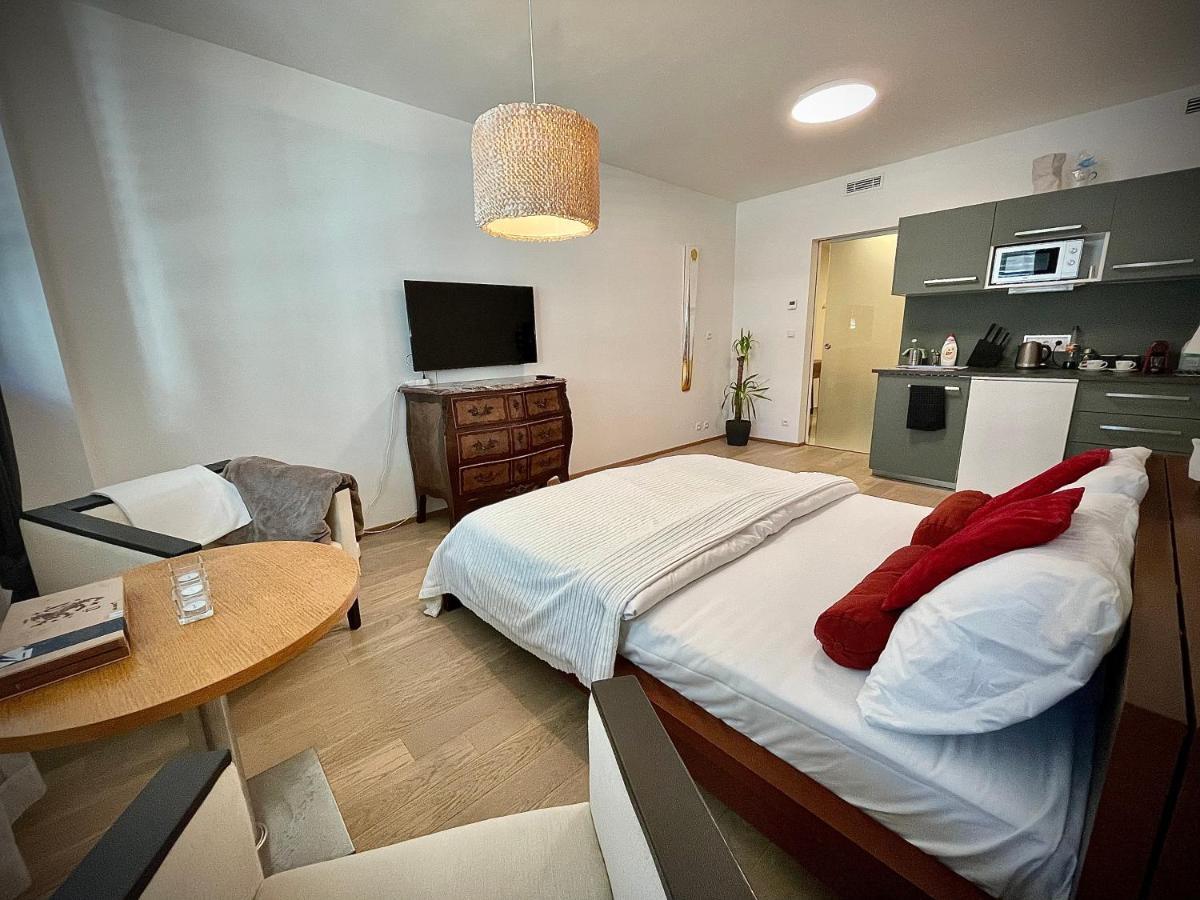 Apartment Harfa 30 Prague