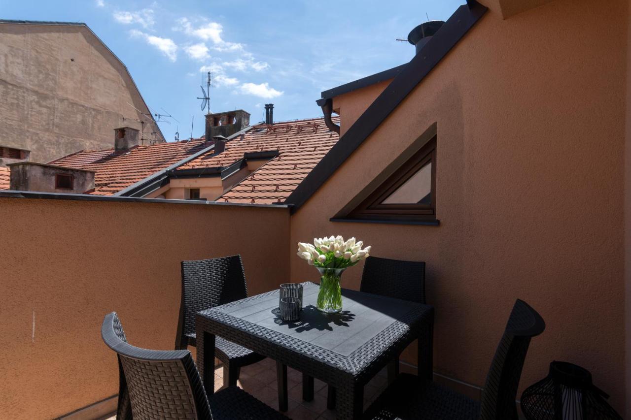 Bohemian Dreams And By Dwellfort Prag