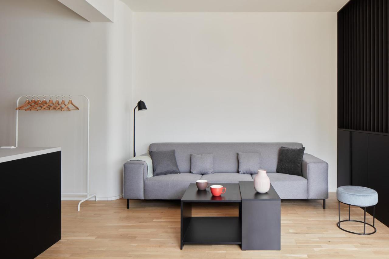 Days - Premium W Stunning Terraces - Easy Access * Prague