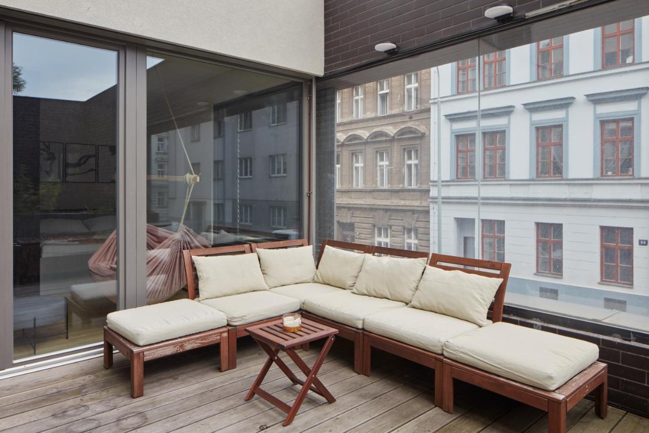 Days - Premium W Stunning Terraces - Easy Access Apartment