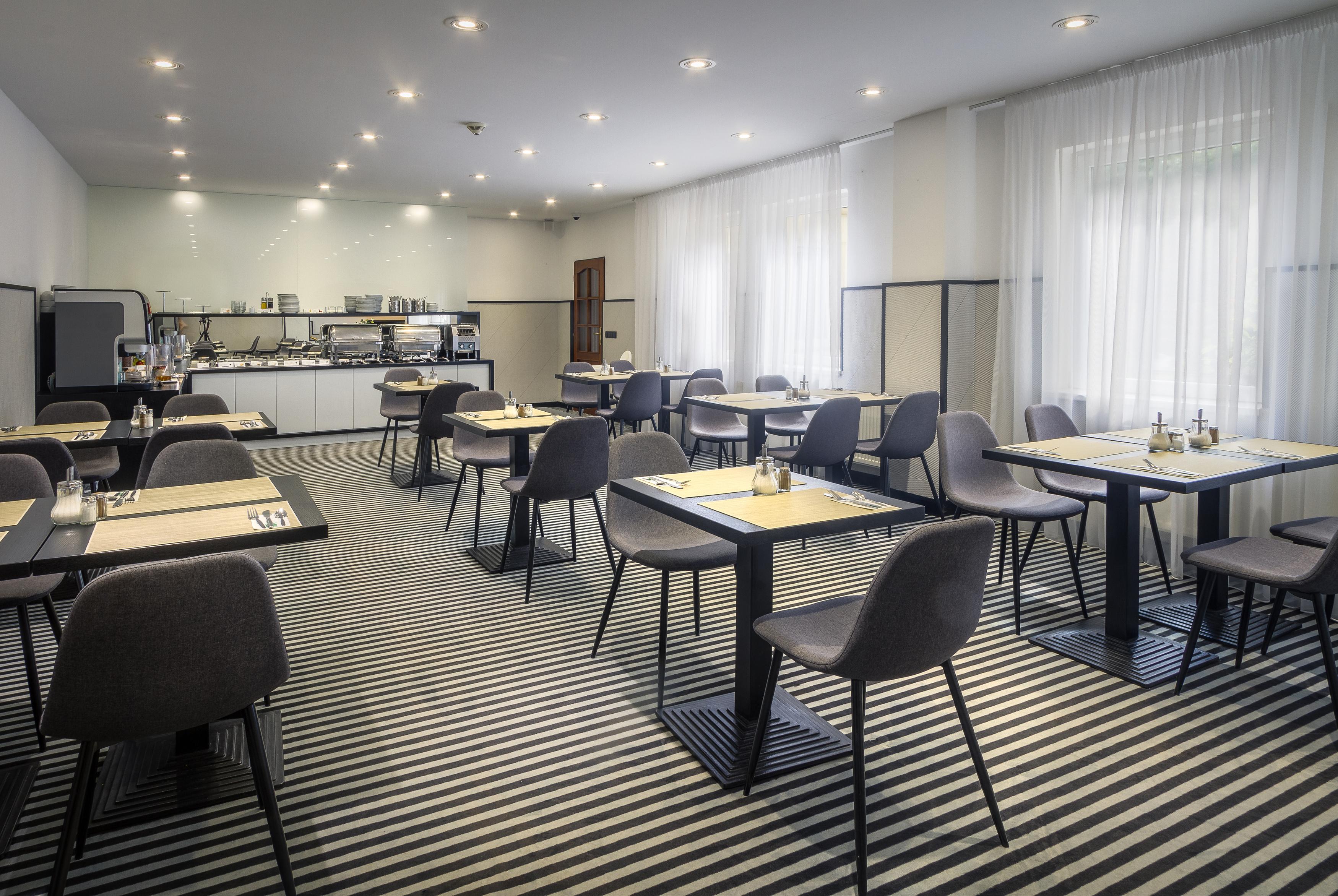 Otel White Lion 4*