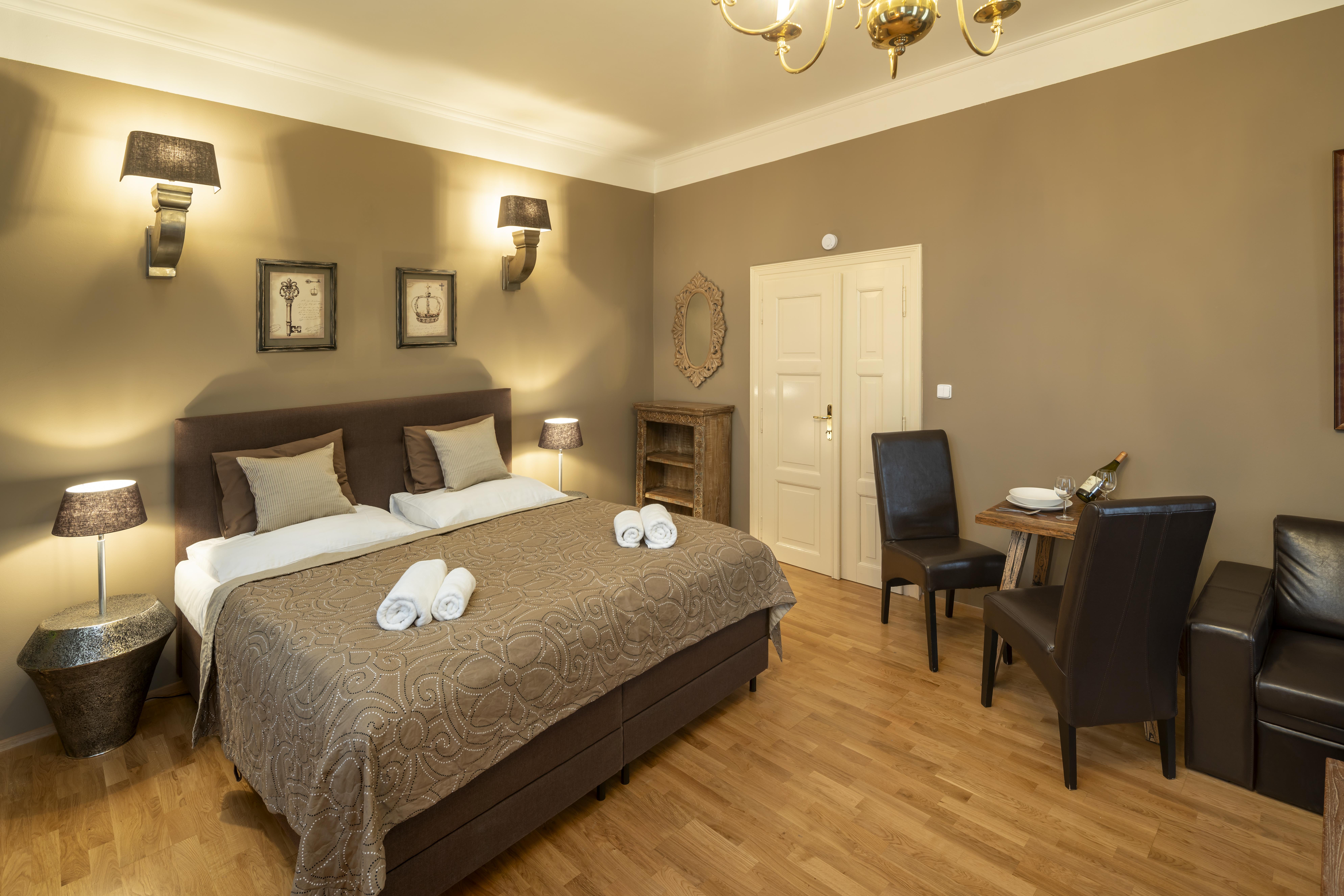 Apartment Old Town - Michalska 4*