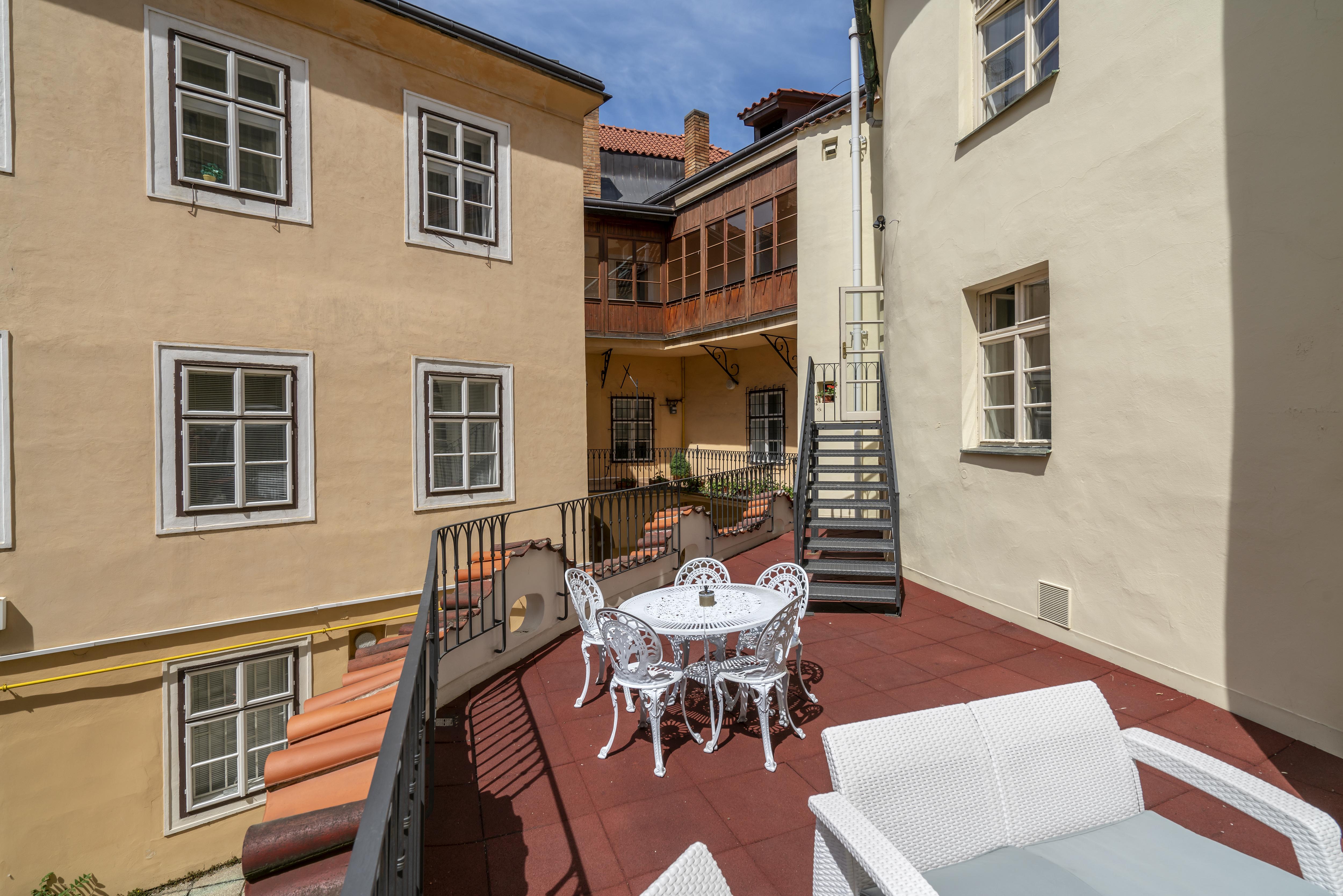 Old Town - Michalska Apartment 4*