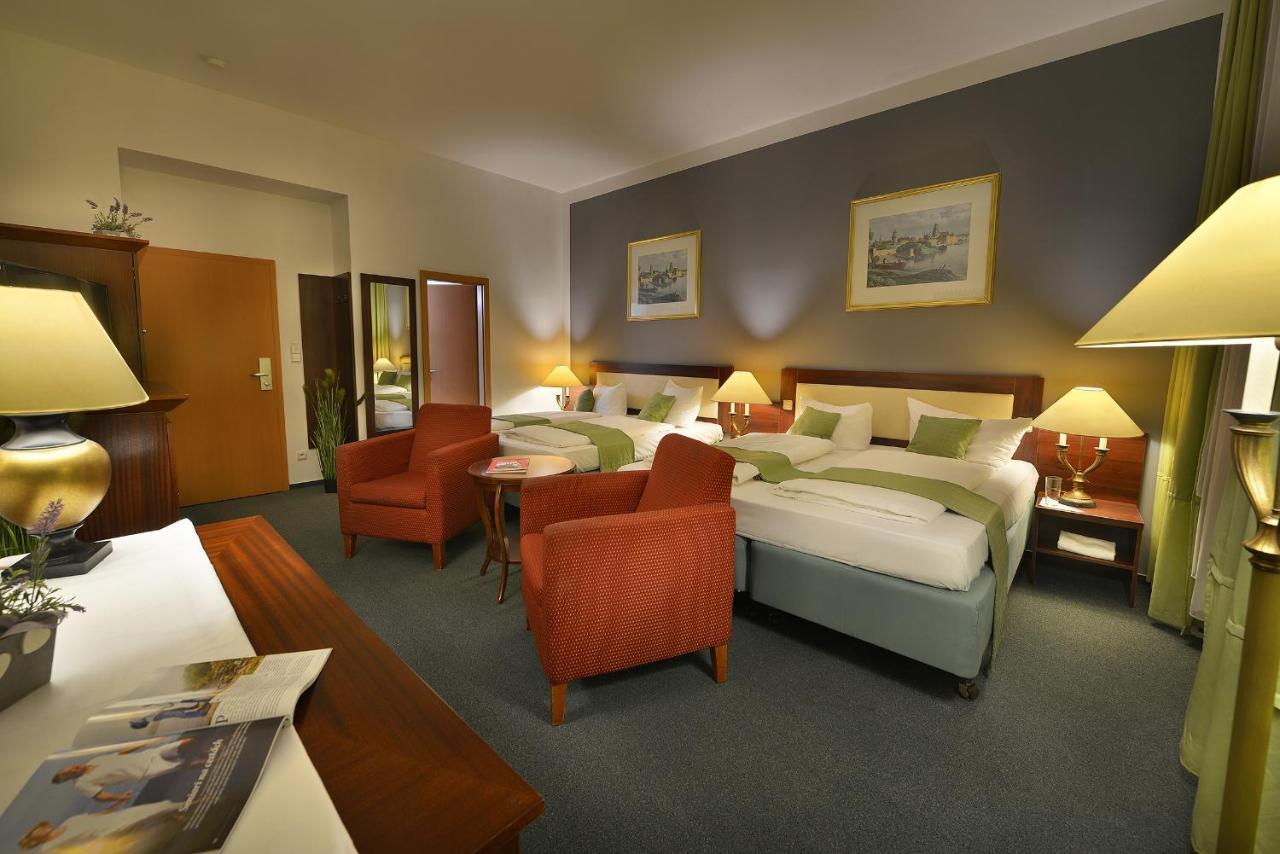 Hotel Season Three Stars