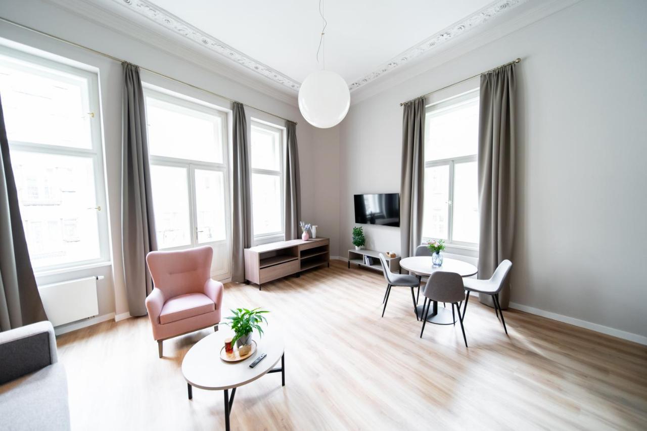 Aparthotel Karl By Zeitraum