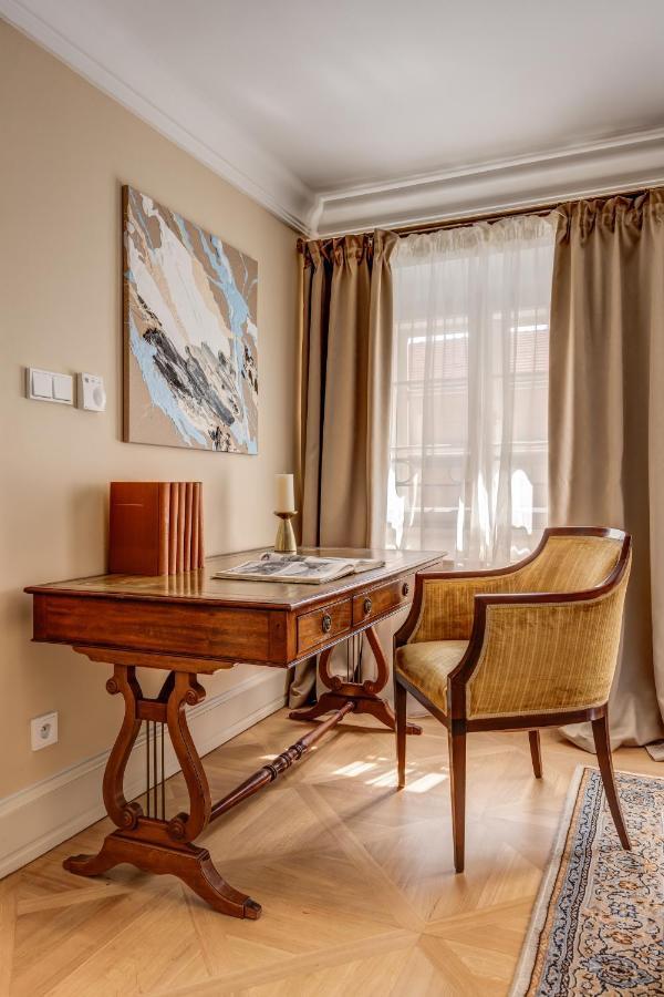 Nerudova 211 Hotel Prague