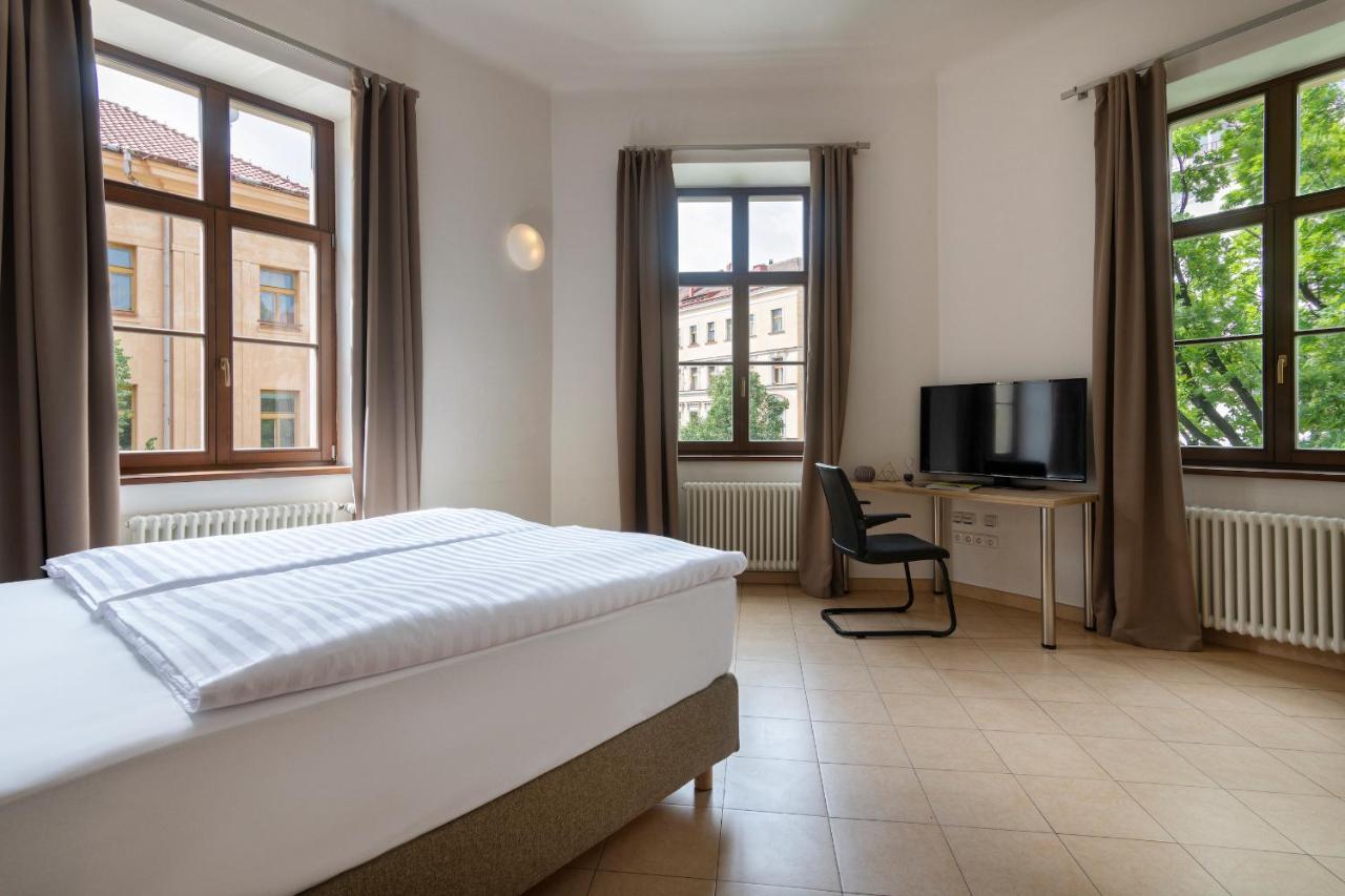 Bohemian Dreams And By Dwellfort Apart Otel 4*