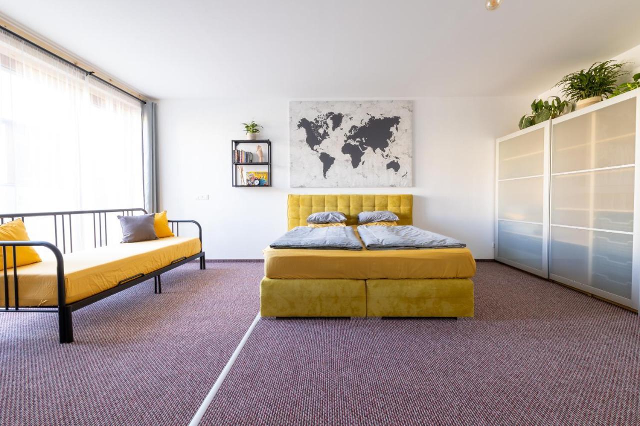 Plzenska 465 Free Parking & Ps3 * Prag