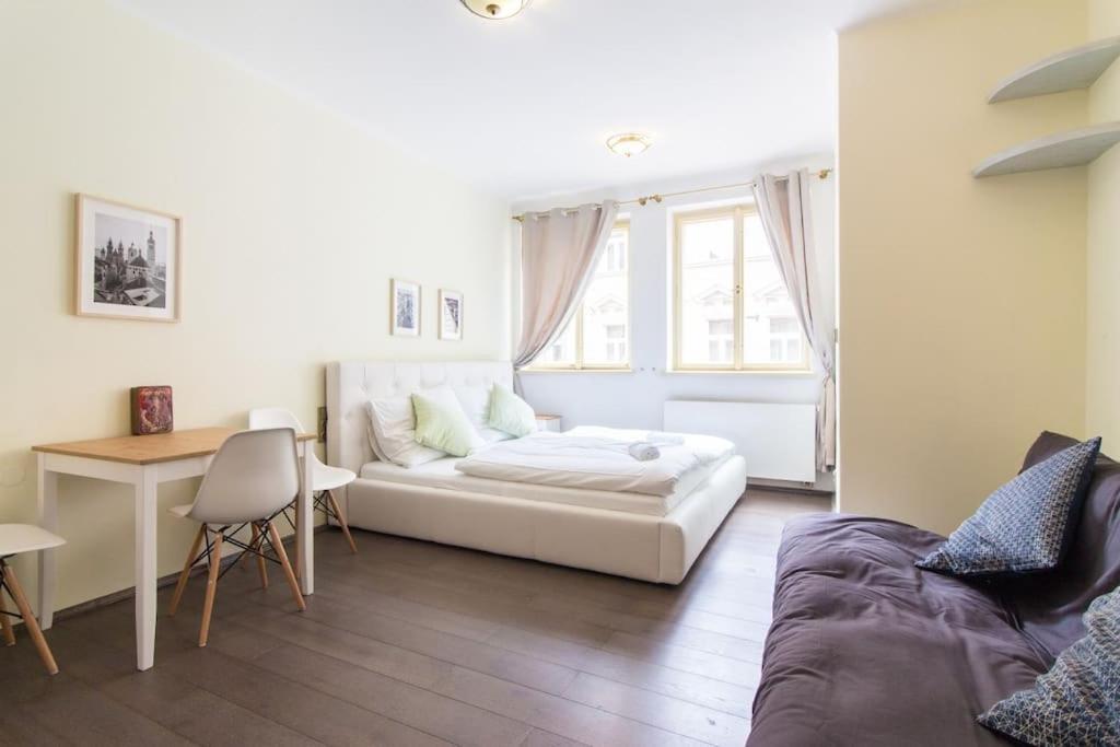 Appartement Charles Bridge Tower / Castle View Prague