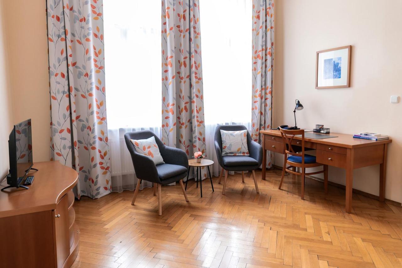 Sibelius Apart Otel 3*