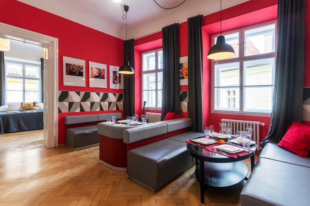 Daire Fairytale Duplex - Billiard - Whirlpool - Cinema - Old Town Prag