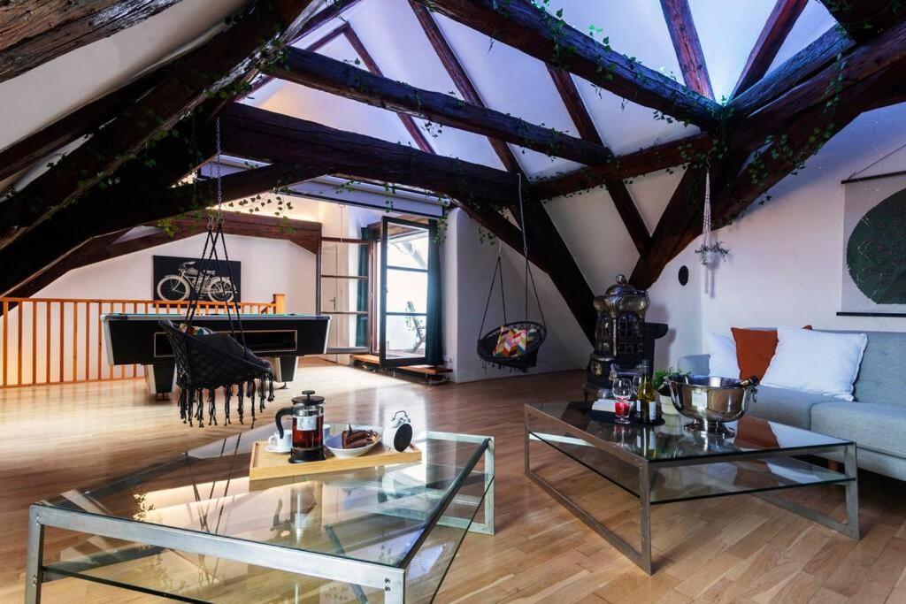 Daire Fairytale Duplex - Billiard - Whirlpool - Cinema - Old Town *