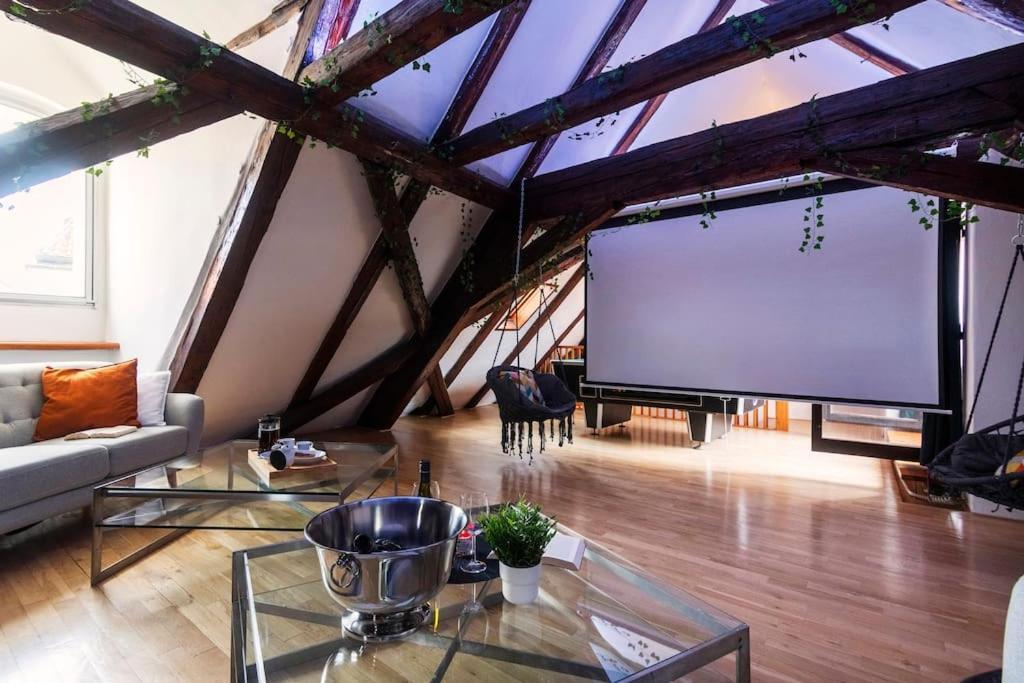 Fairytale Duplex - Billiard - Whirlpool - Cinema - Old Town Prag