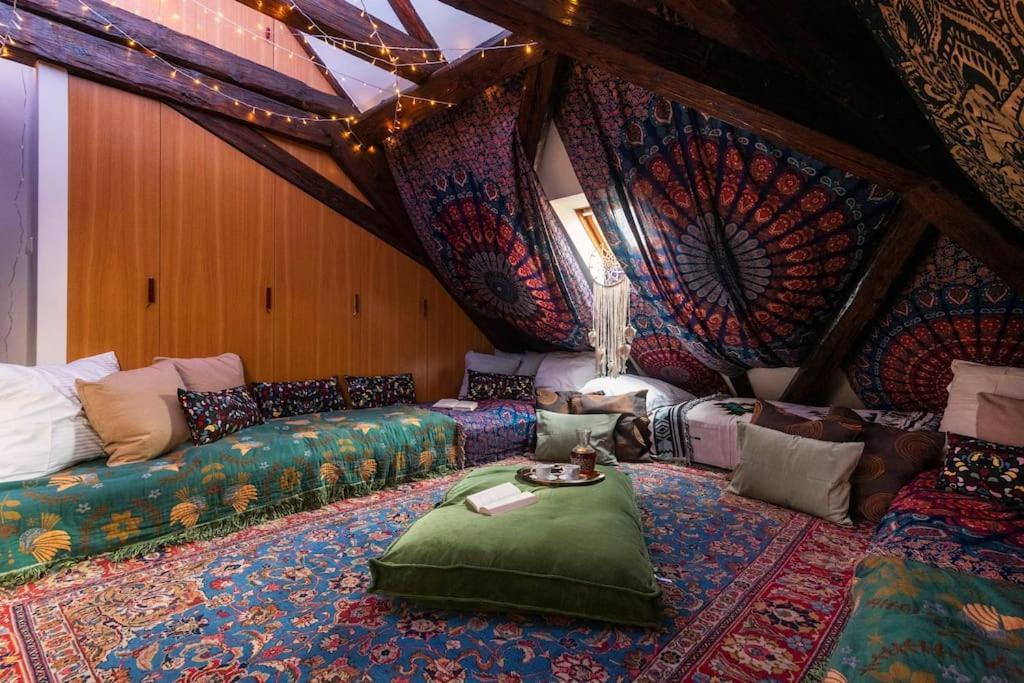 Daire Fairytale Duplex - Billiard - Whirlpool - Cinema - Old Town Prag